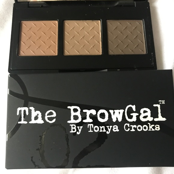 Convertible Brow Palette by THE BROWGAL - Picture 4 of 5