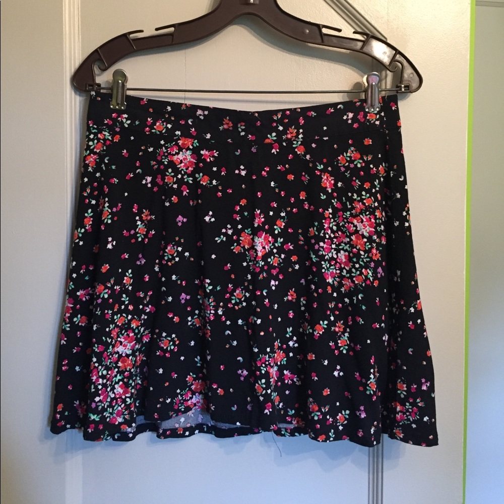 floral skirt