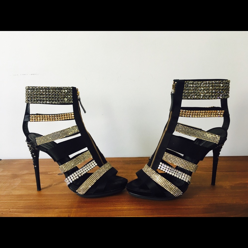 Diego Dolcini Embellished Cage Sandals