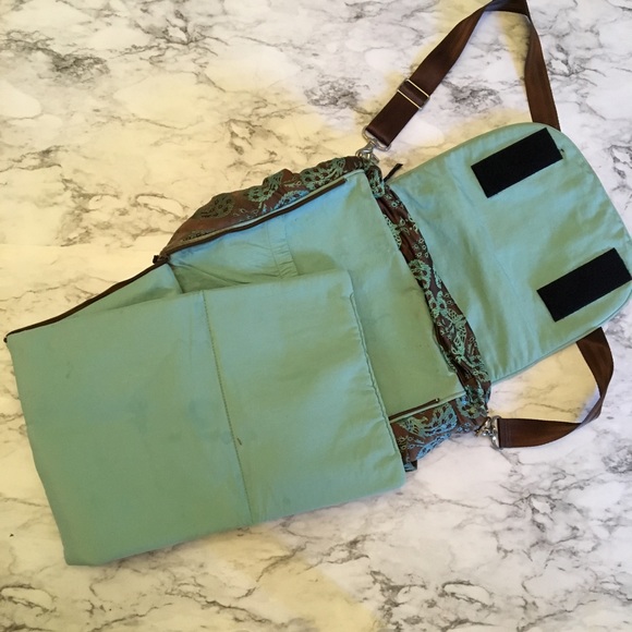 PETUNIA PICKLE BOTTOM Diaper bag - Picture 2 of 4
