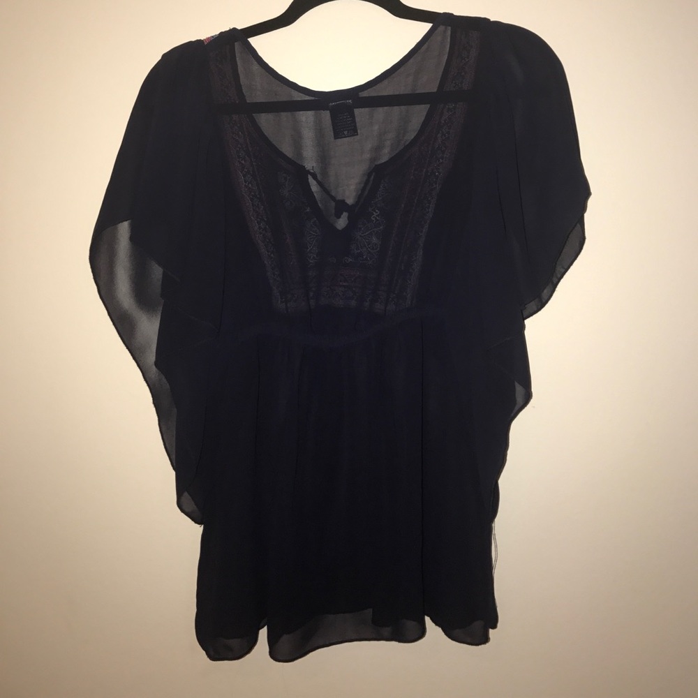 ✨BLOUSE✨ - Picture 3 of 3