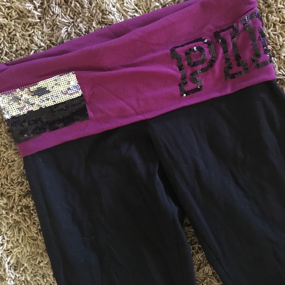 PINK Victoria's Secret Pants - PINK regular Yoga pants * like new