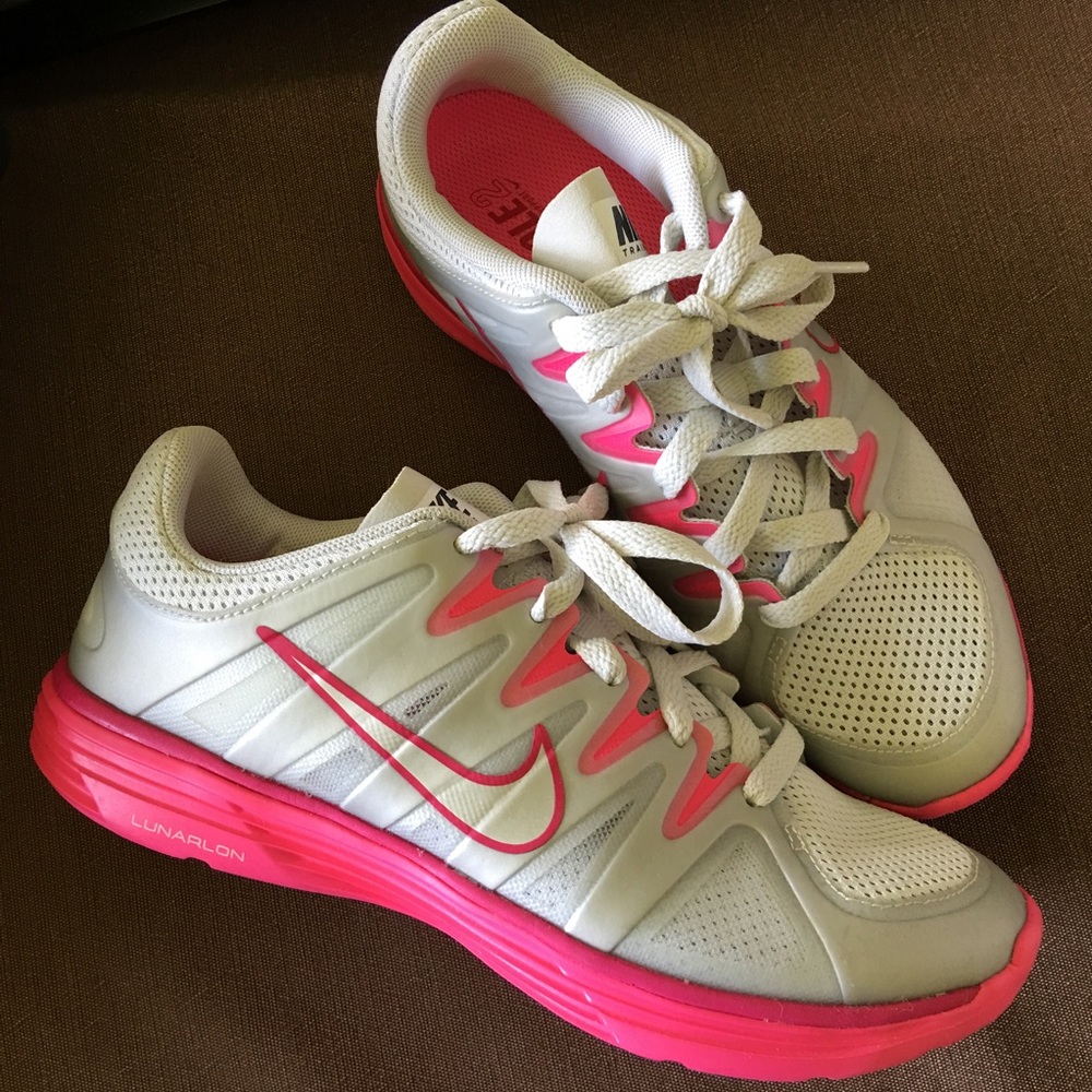 Women's Nike training fitsole2.