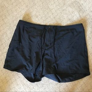 Flattering black swim shorts!! 🌹🌹