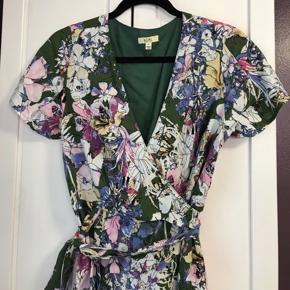 kori Dresses & Skirts - Floal Wrap Dress
