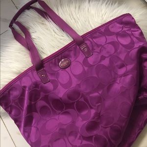 Coach X large tote weekend bag. Slightly used.