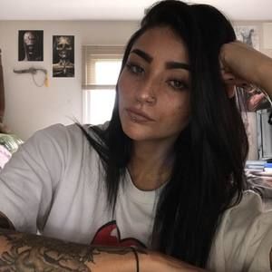 Meet your Posher, Victoria