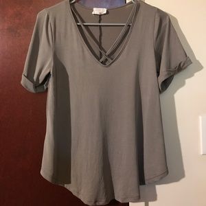 Criss cross front v neck