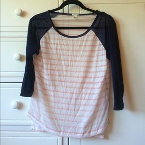 Quarter sleeve baseball shirt