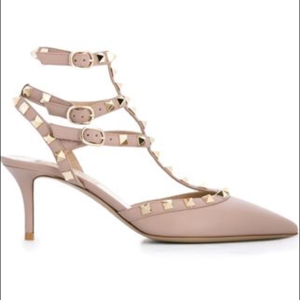 Valentino Rockstud Pumps