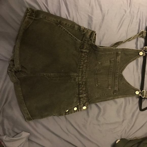 Pull&Bear Pants - Pull & Bear Overall Shorts