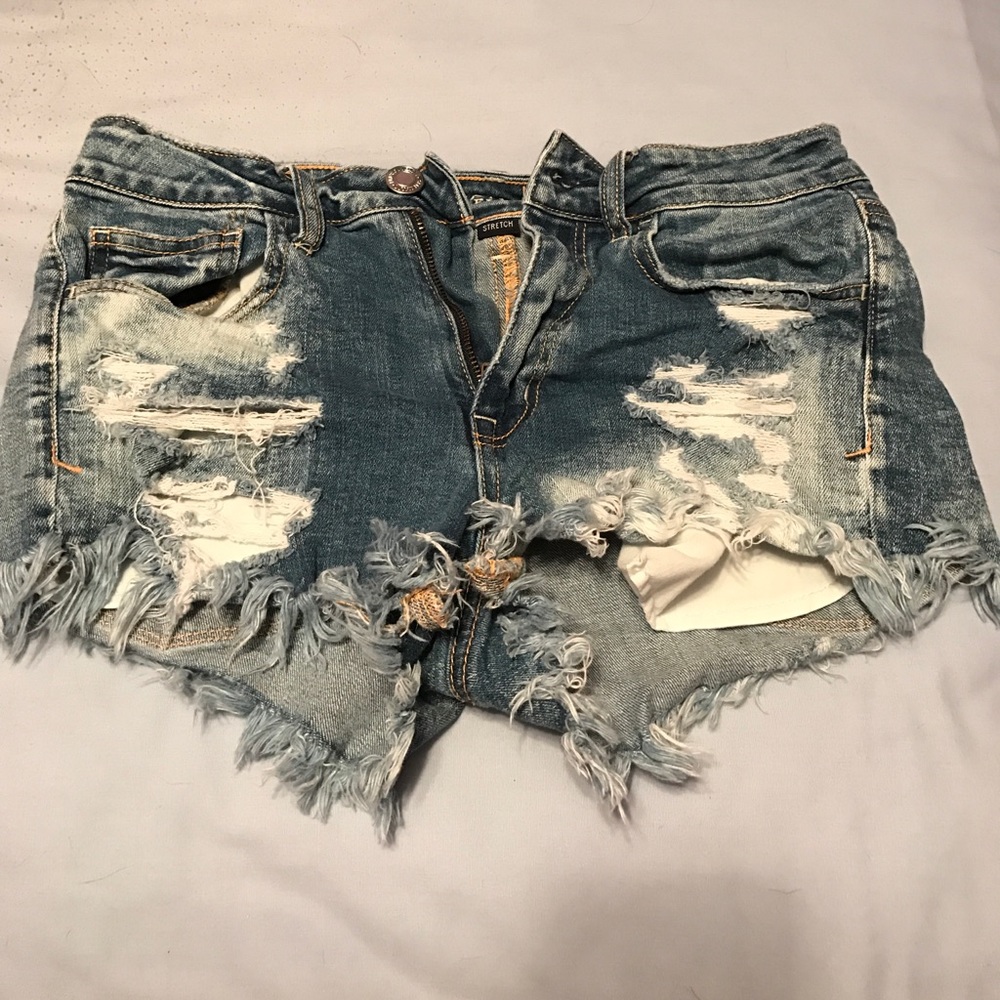 NWOT American Eagle Ripped Denim Shorts