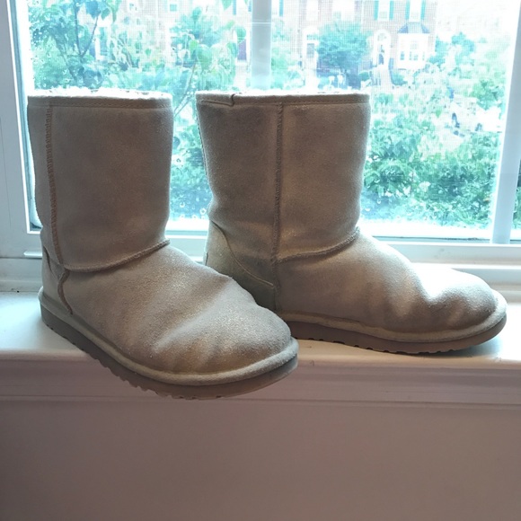Gold sparkle Uggs medium height - Picture 1 of 5