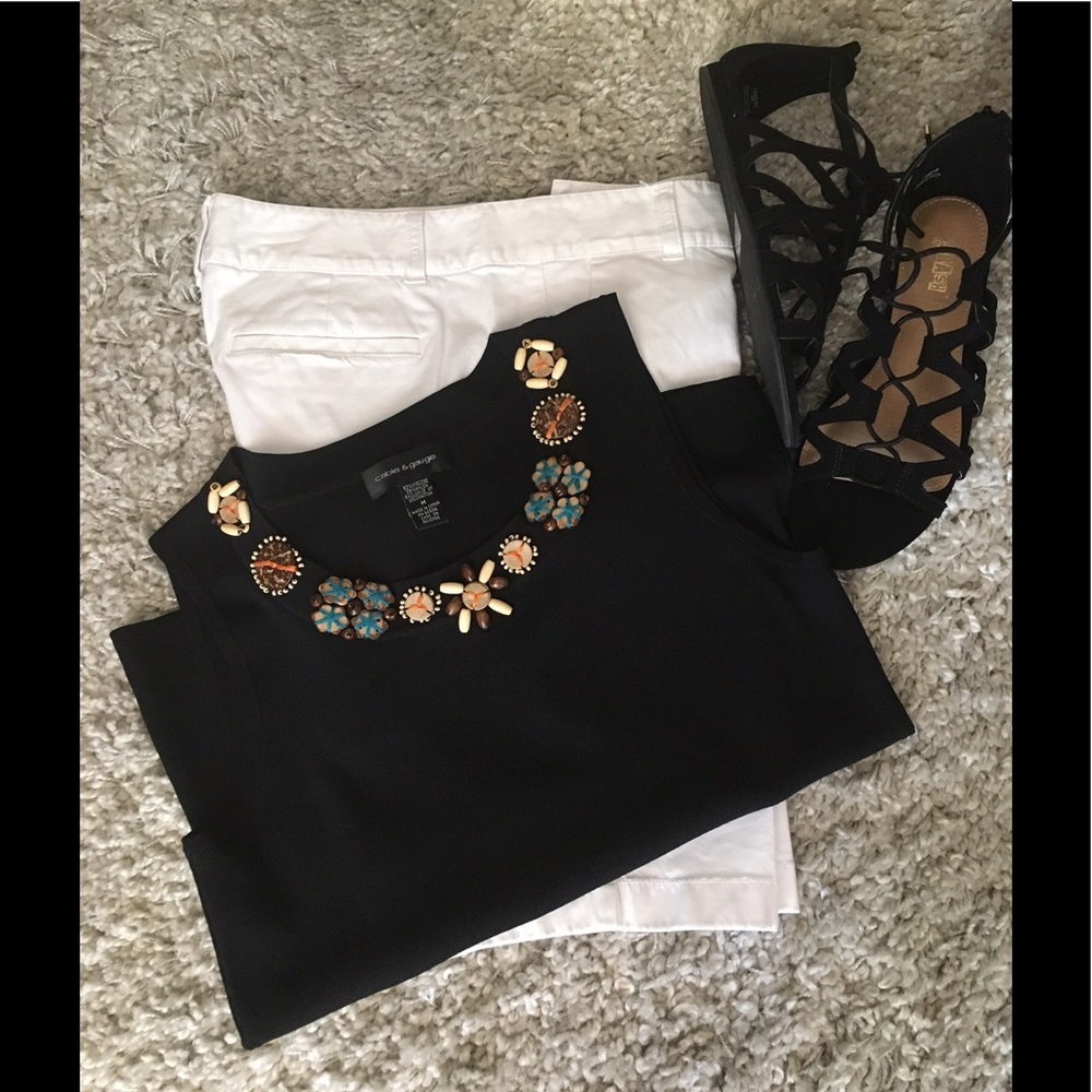 💕3/$15💕 Ann Taylor White Shorts