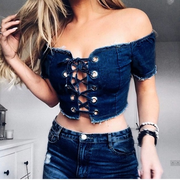 Tops - Denim off the shoulders crop top