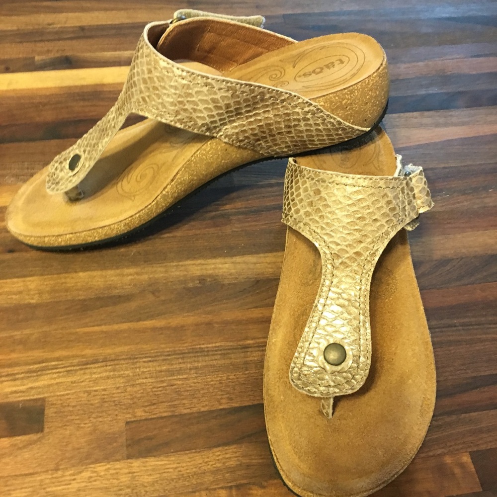 Taos 'Lucy' Wedge Sandal - Size 39 (8/8.5)