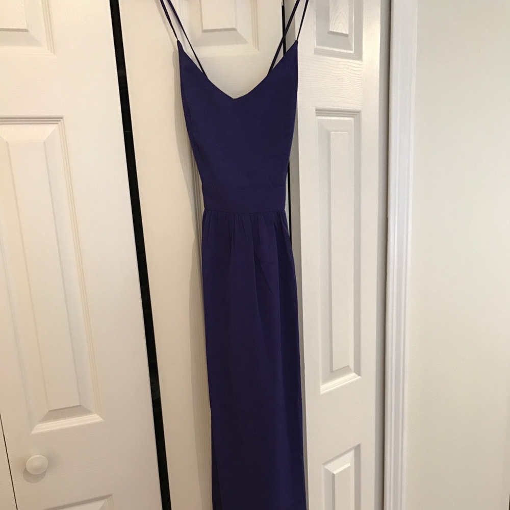 Beautiful backless maxi dress!