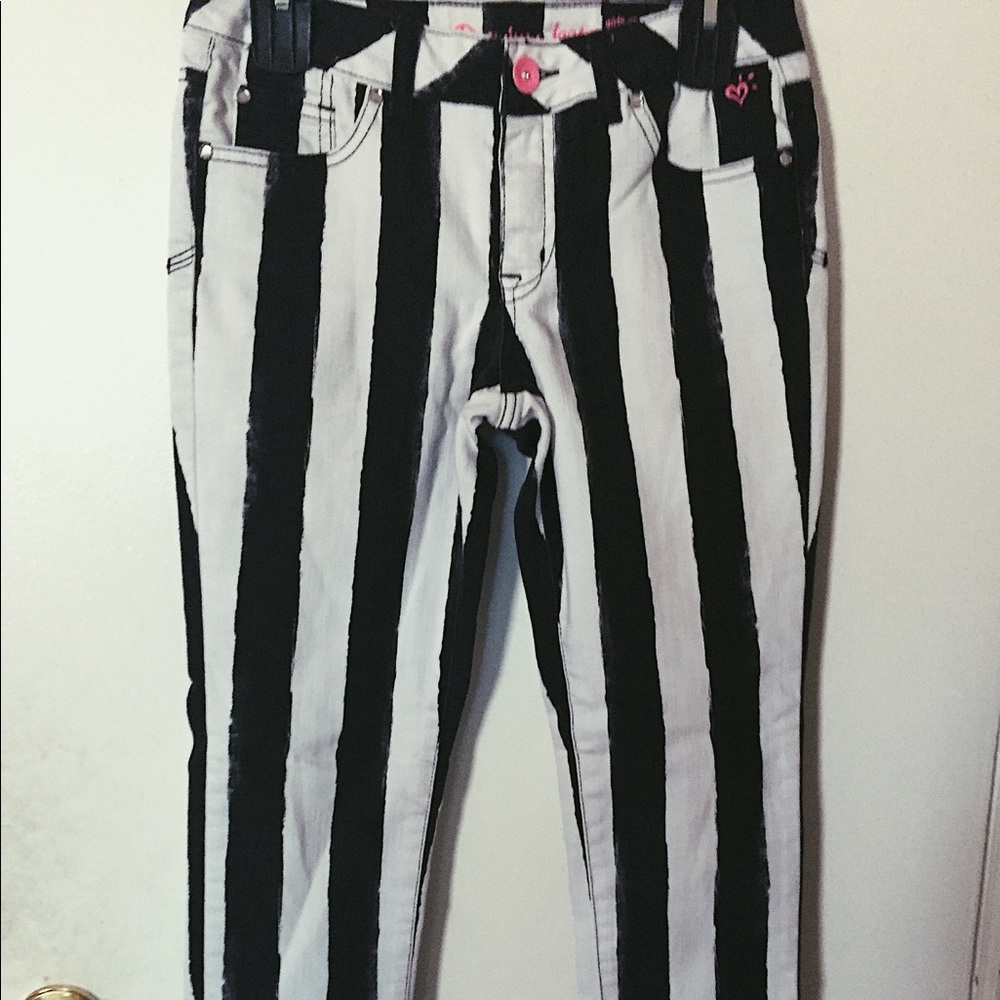 Justice vertical striped black and white jeans ✨