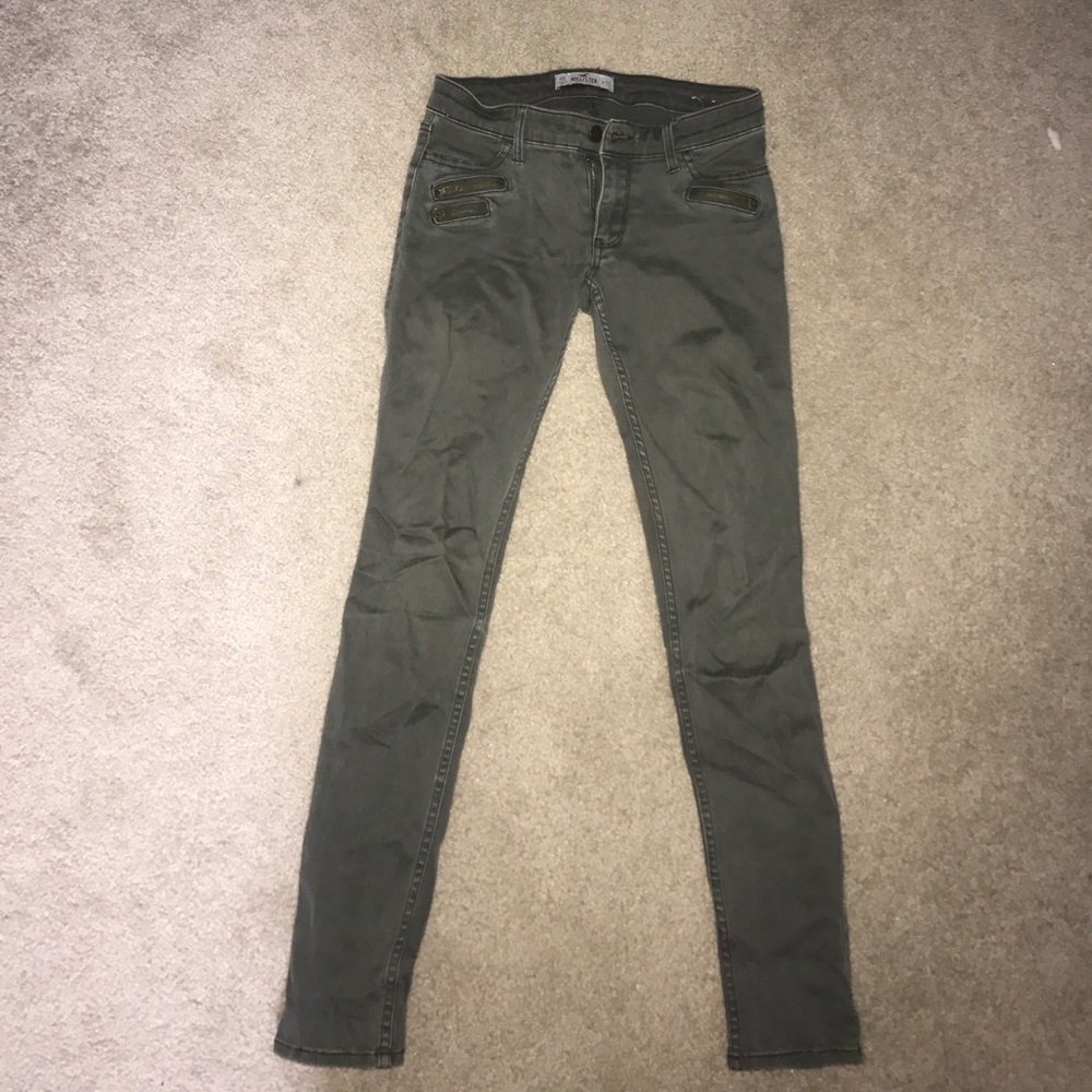 Green Hollister jeggings