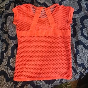 Lorna Jane active top