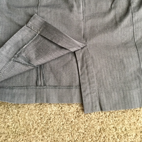 Banana Republic gray Pencil skirt size 2 - Picture 4 of 7