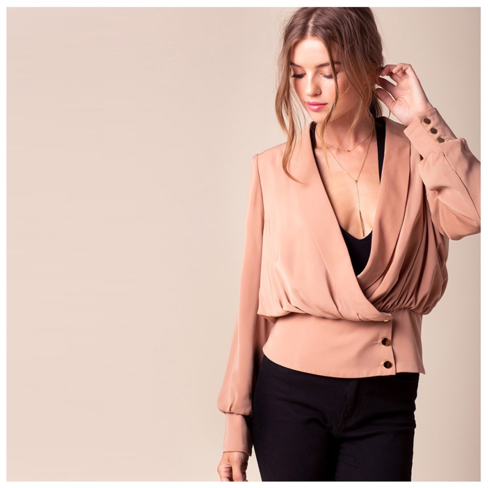 ‼️LAST ONE Silky Coral Peach Draping Button Top - Picture 4 of 6