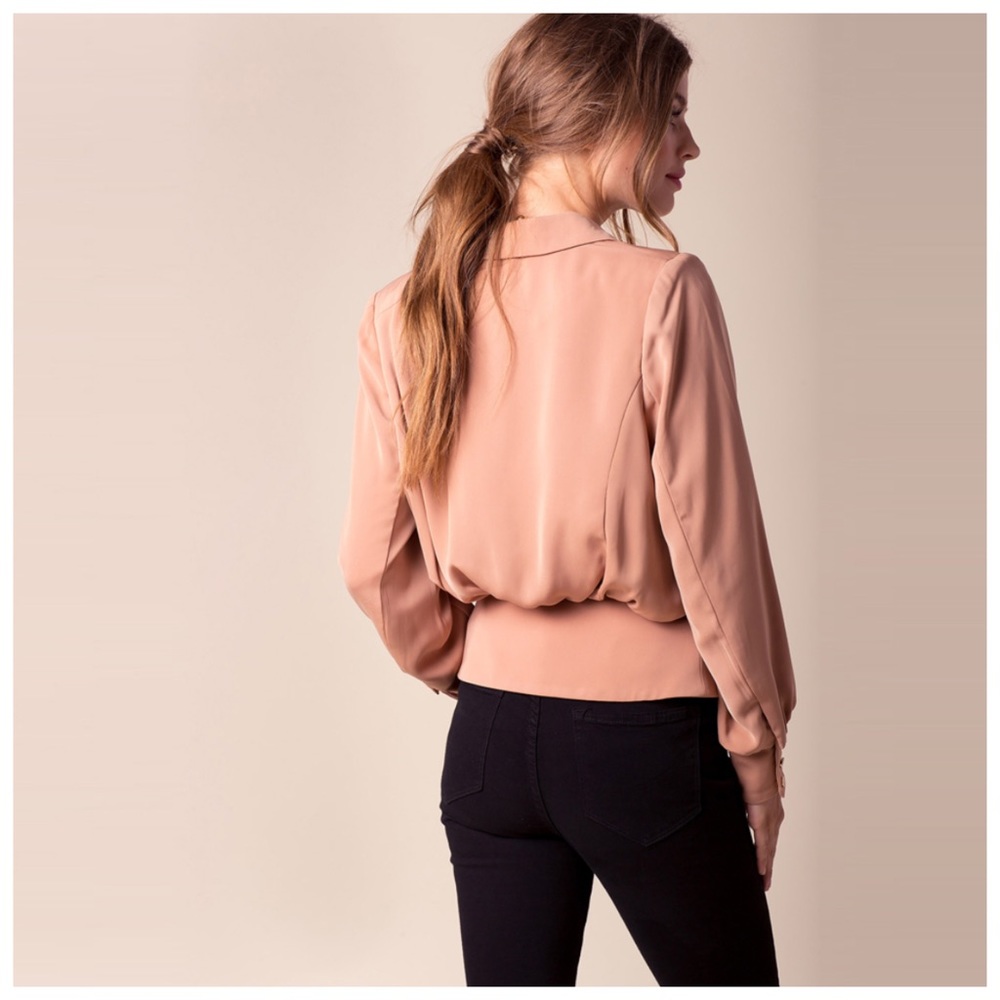 ‼️LAST ONE Silky Coral Peach Draping Button Top - Picture 5 of 6