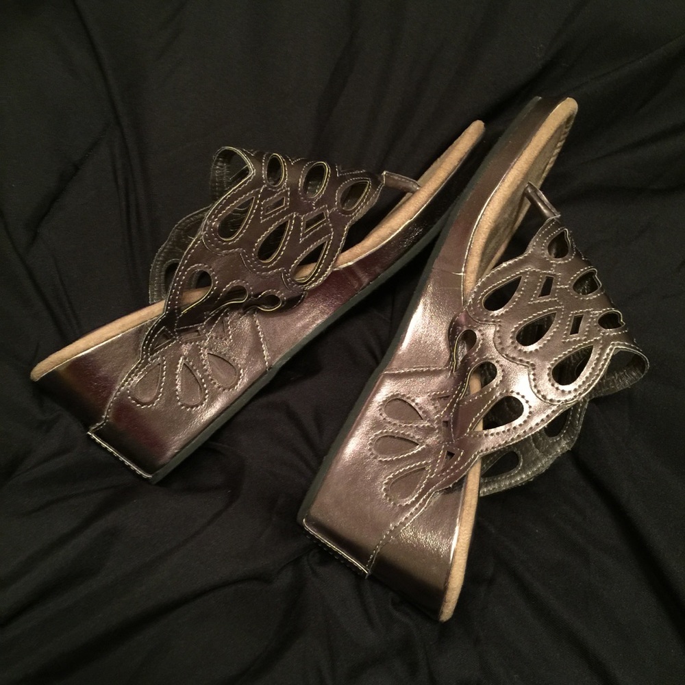Duck Head metallic wedge sandals