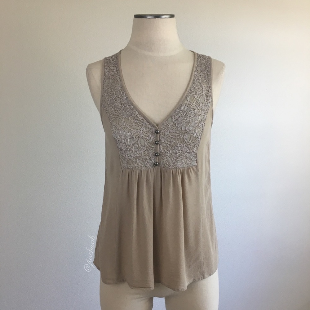 Mai Tai- Neutral Lace Sleeveless Top SZ M.