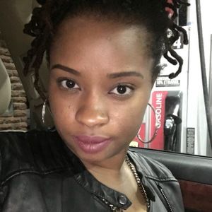 Meet your Posher, Jasmine