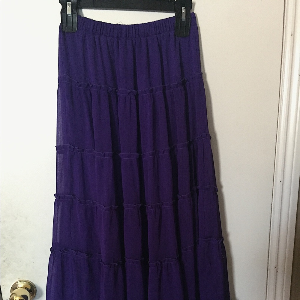 long antthony original long skirt ✨