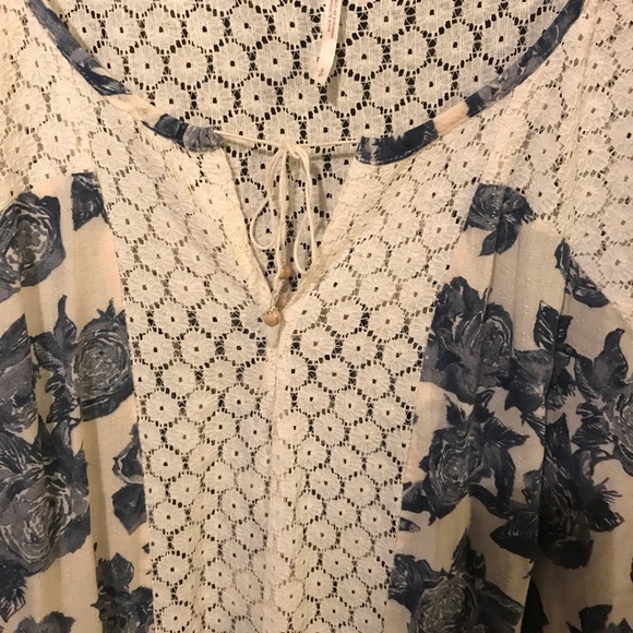 Free People peasant blouse size small - Picture 3 of 3