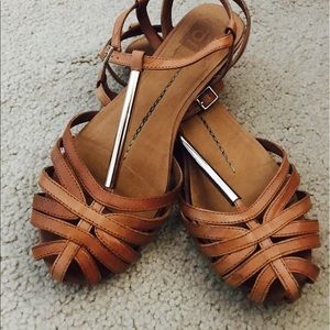 🌞SUMMER SALE🌞 Dolce Vita Sandals