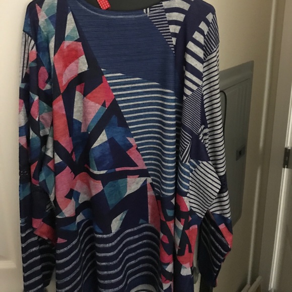 Women shirt - Picture 2 of 6