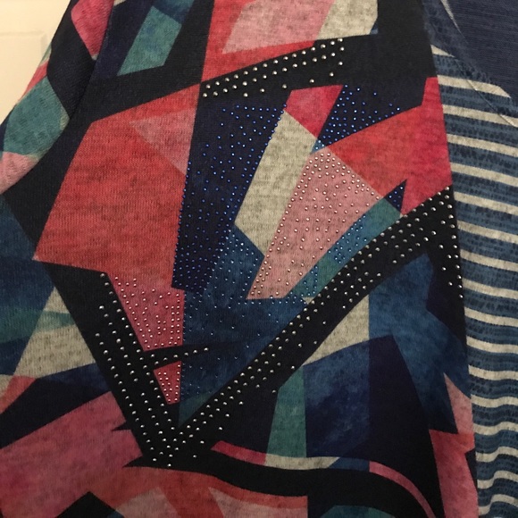 Women shirt - Picture 3 of 6