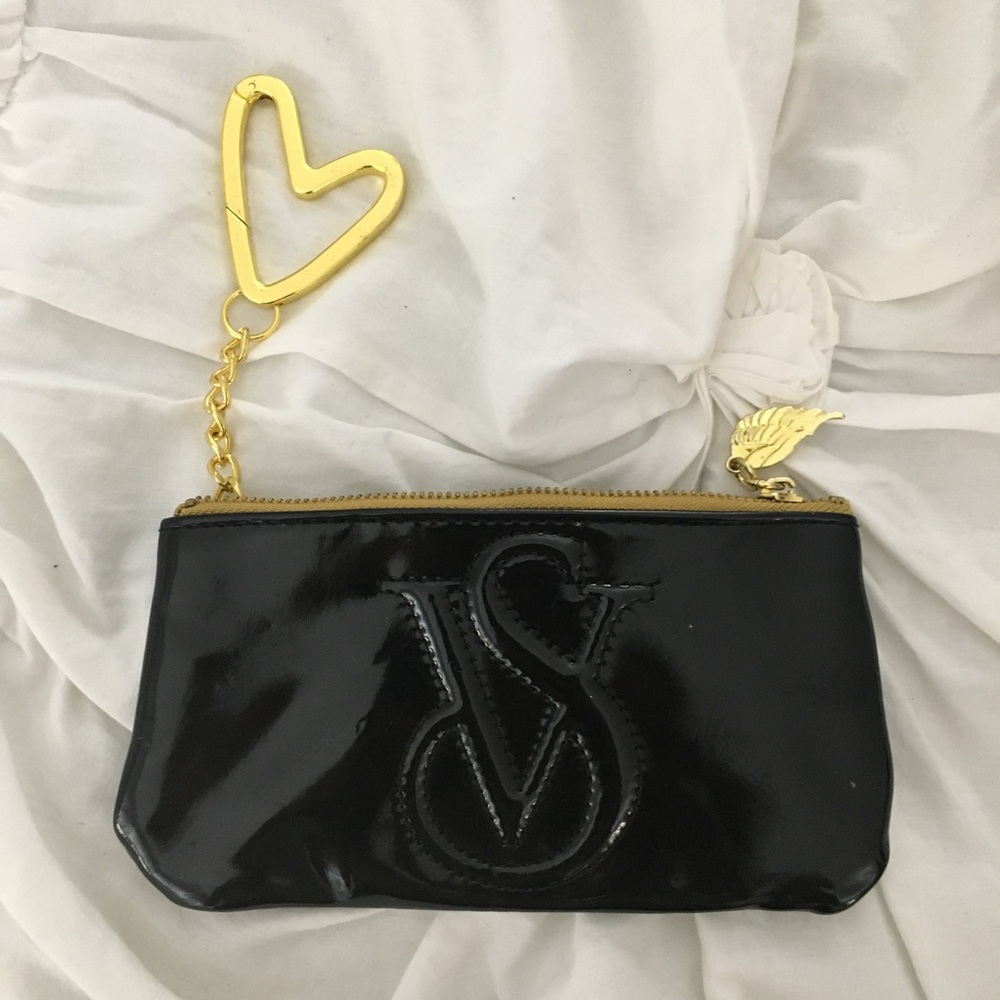 VS Black Clutch