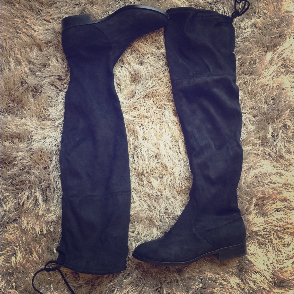 Steve Madden Odina black boots.