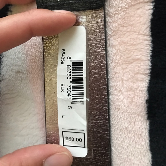 Black Large Micheal Kors Belt - Picture 4 of 4