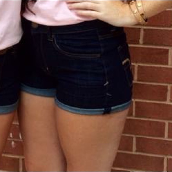 American Eagle Outfitters Pants - American eagle high waisted shorts