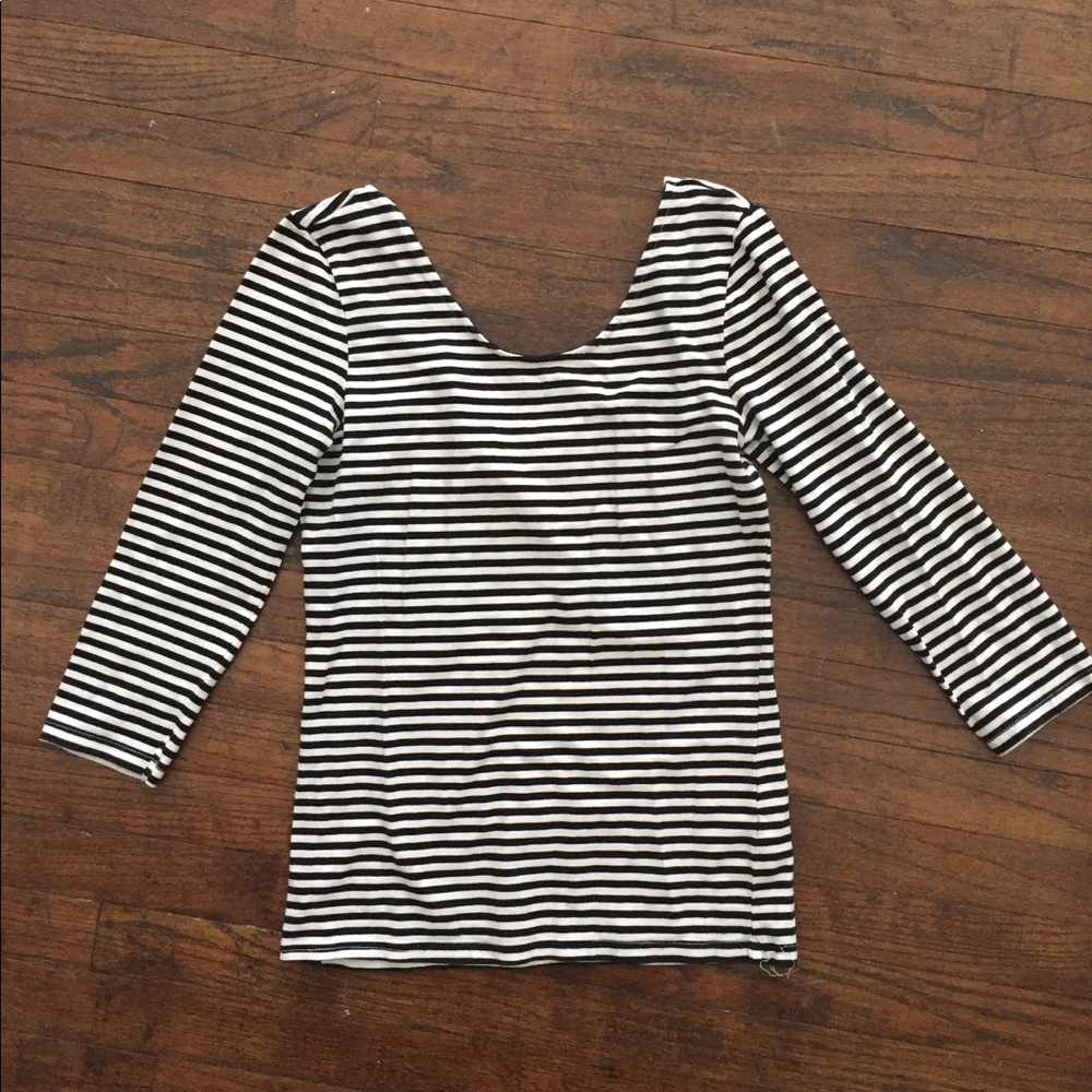 Stripe scoop neck lycra top