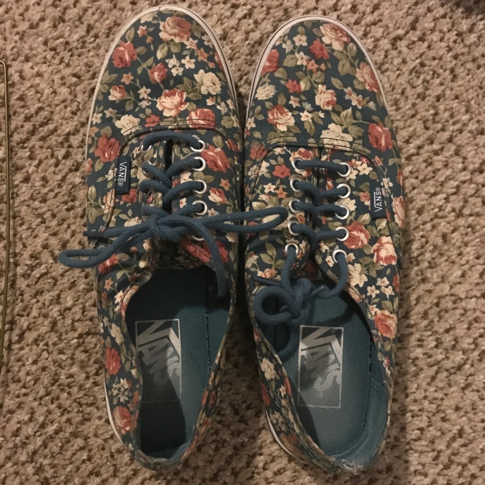 Women's Floral Vans