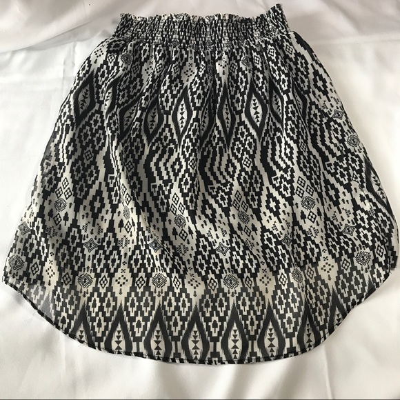 ⭐️Aztec Skirt High-Low Skirt - Picture 5 of 6