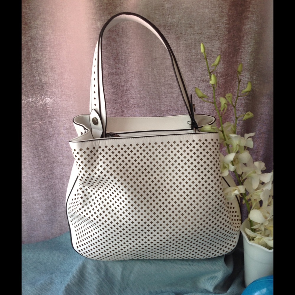 Black & White Perforated Vegan Handbag From Foxes!
