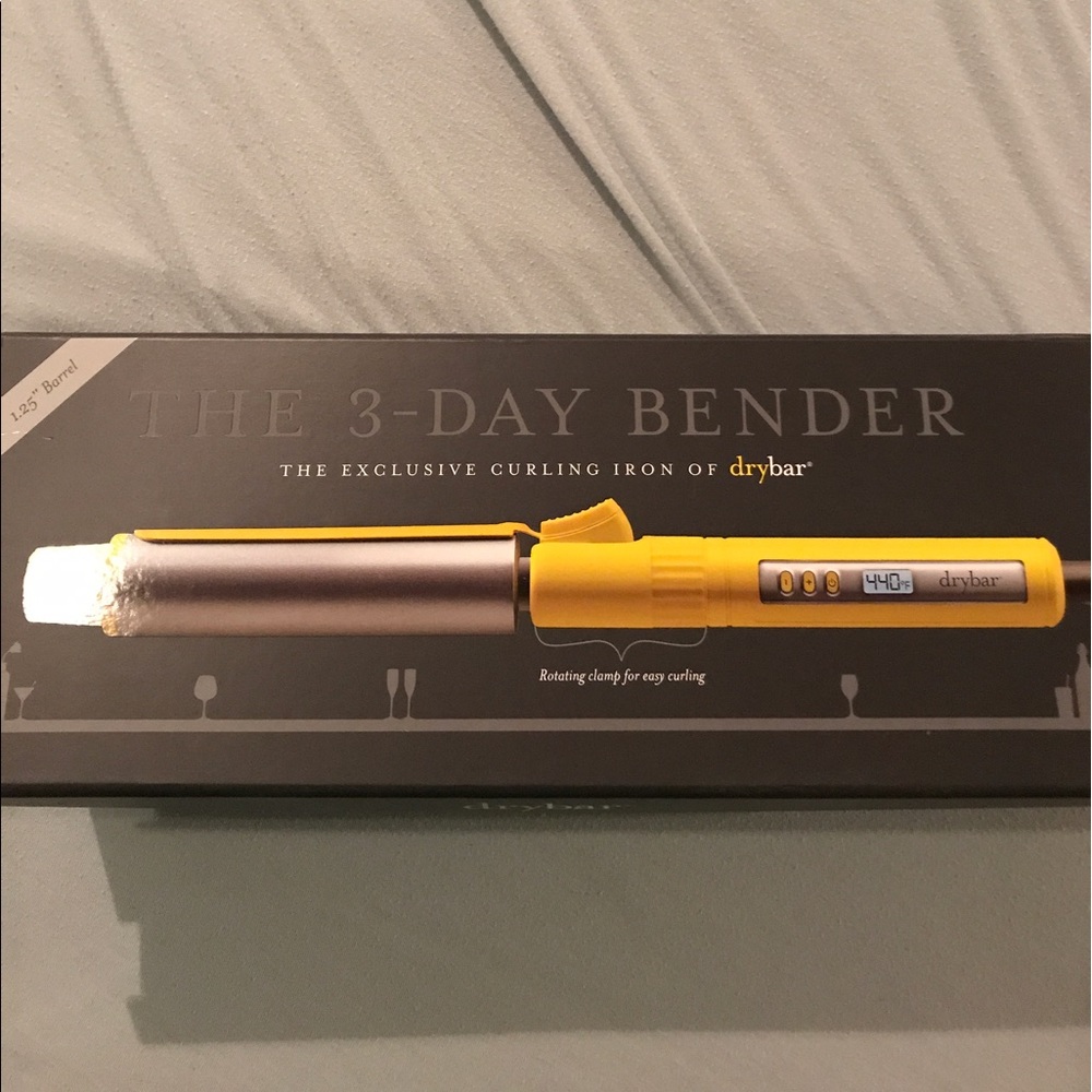 Dry Bar 3 Day Bender Curling iron