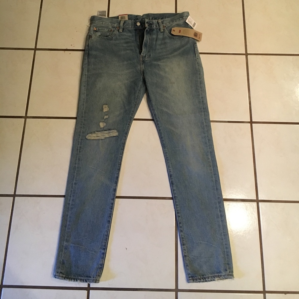 Brand new with tags Levi's pants urban outfitters