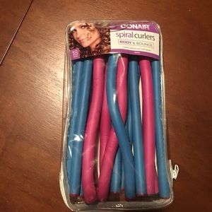 A set of spiral hair curlers