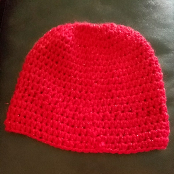 Crochet ponytail beanie - Picture 1 of 2