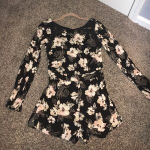 Hollister long sleeved romper