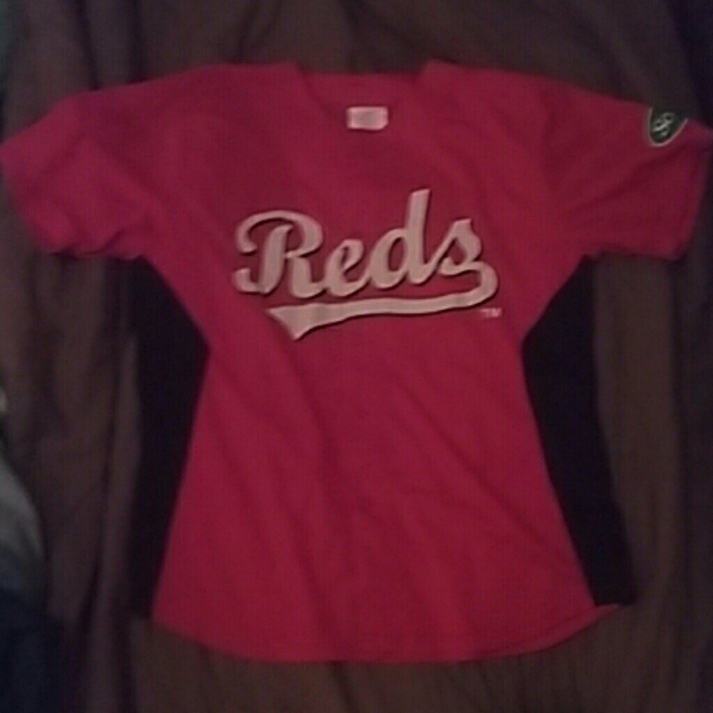Idegy red's jersey