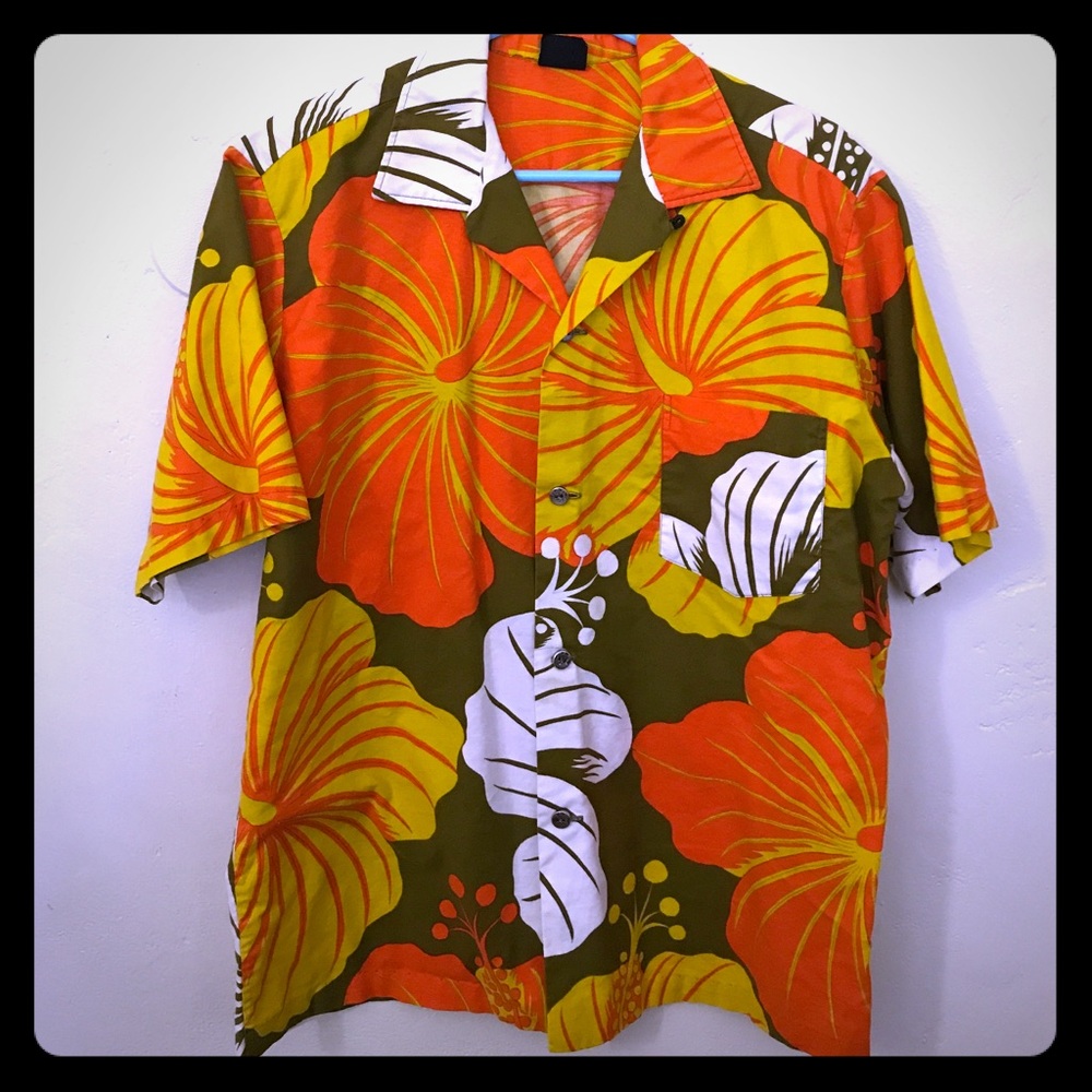 Vintage Hawaiian shirt
